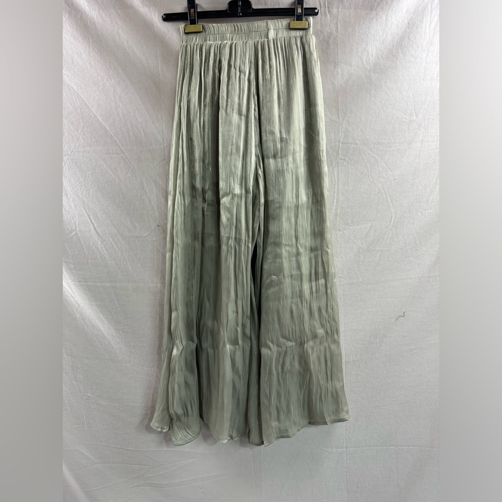 LAST ONE 🔥 Shimmer Sage Wide Leg Pant - Picture 7 of 8